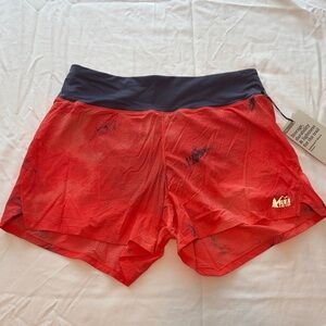 NWT REI Women's Swiftland 5 inch 2-in-1 Shorts size Medium